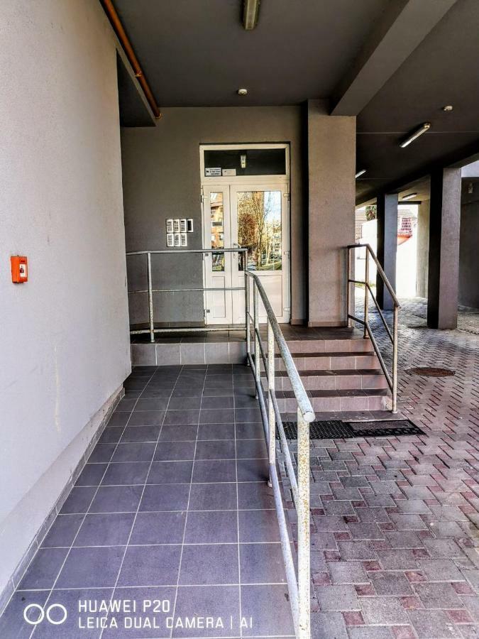 Apartman Kiss Osijek Extérieur photo
